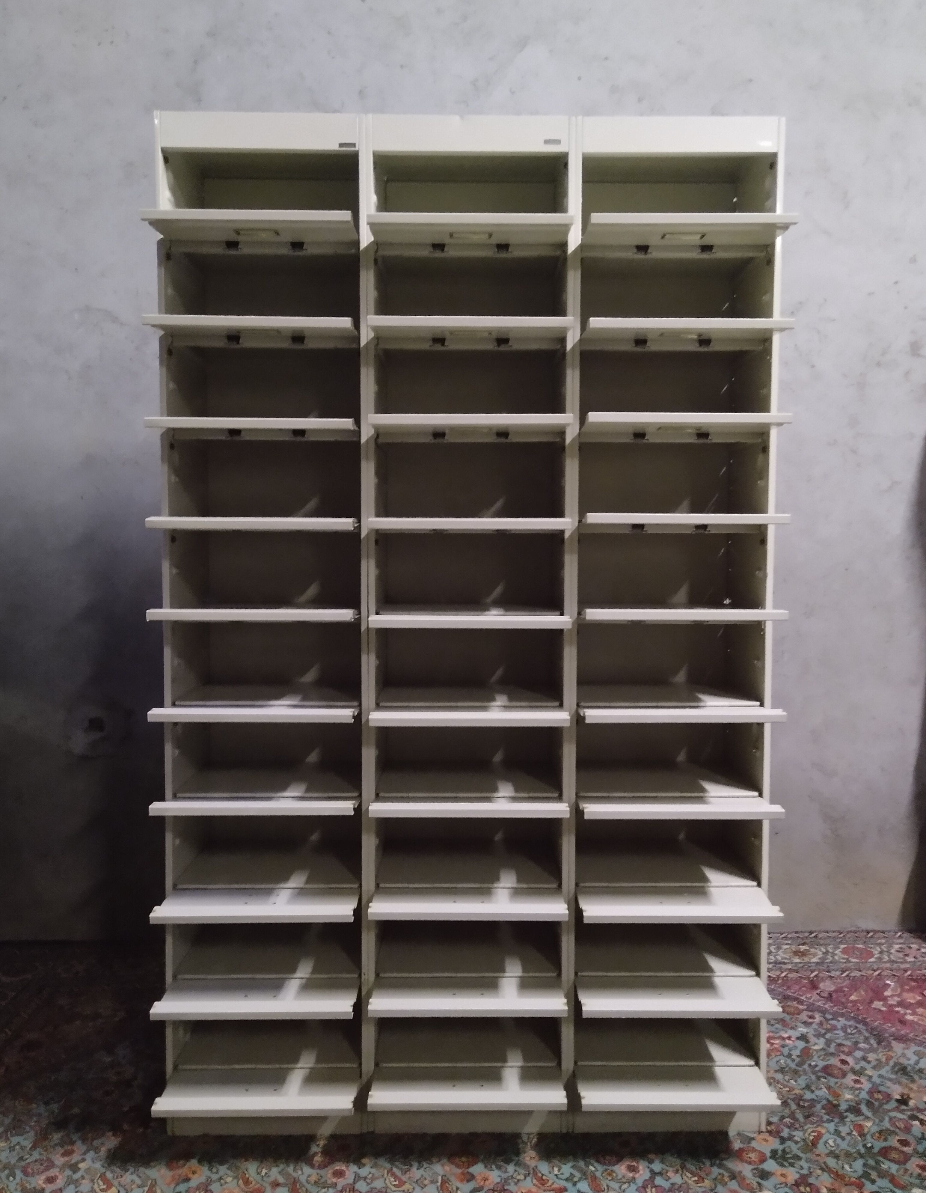 Atal industrial metal locker cabinet