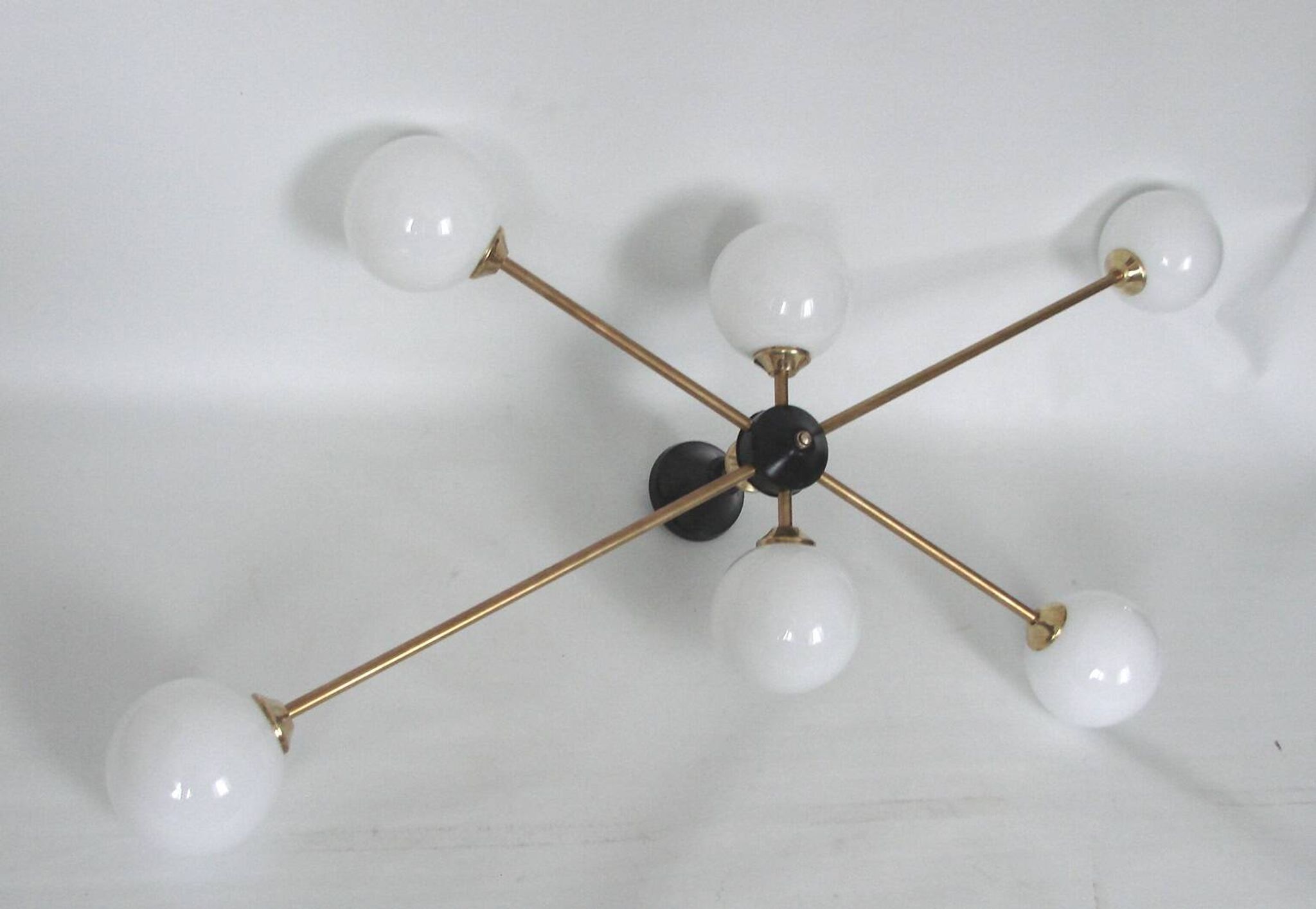 Stilnovo vintage 1960s chandelier, brass and glass, 6xE14