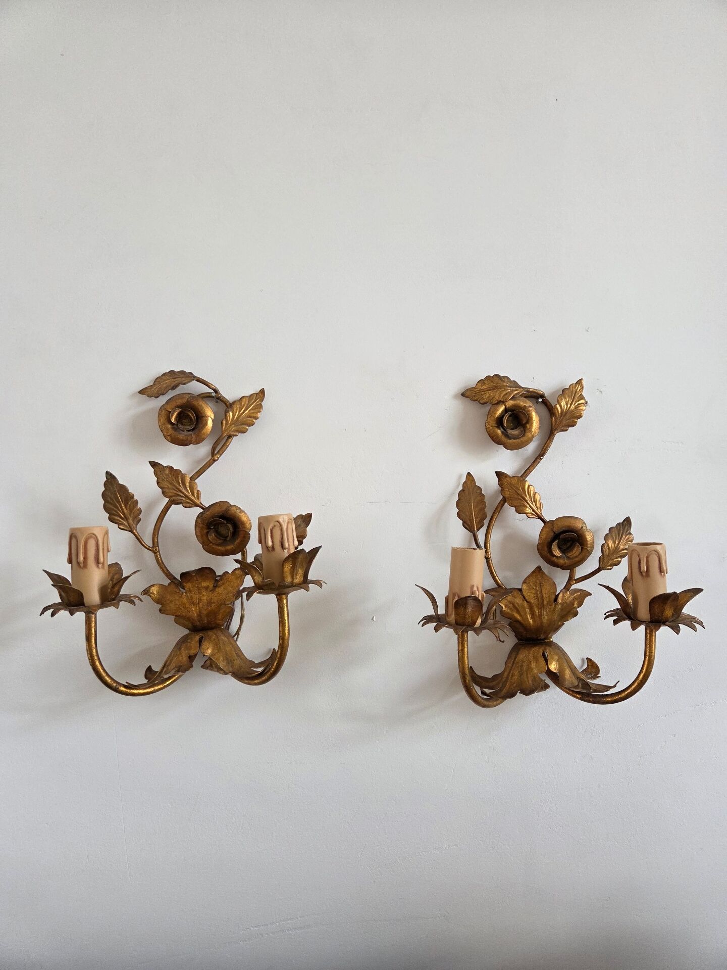 Paire d’appliques métal doré