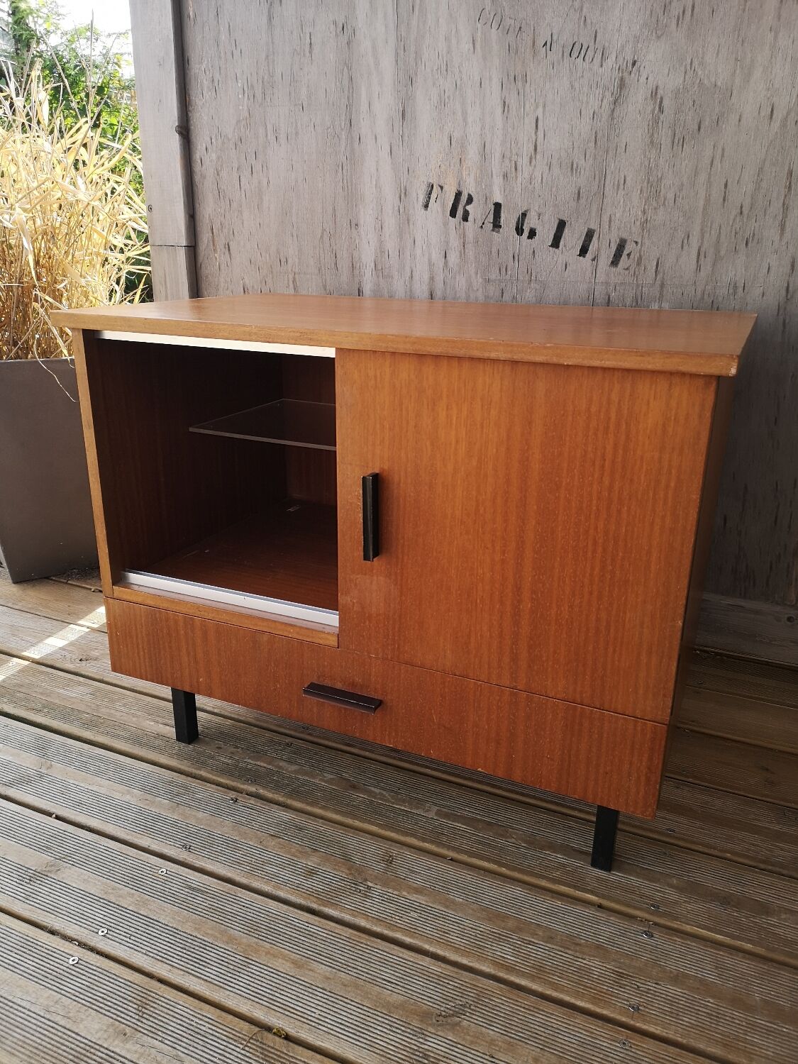 Side furniture