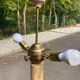 Art Deco floor lamp in solid wood and gilded brass