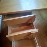 Bureau avec ses rangements
