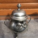 Tea service in Etain