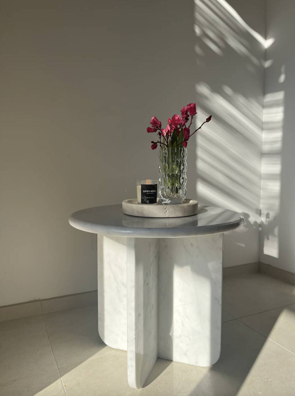 100% extra Carrara table