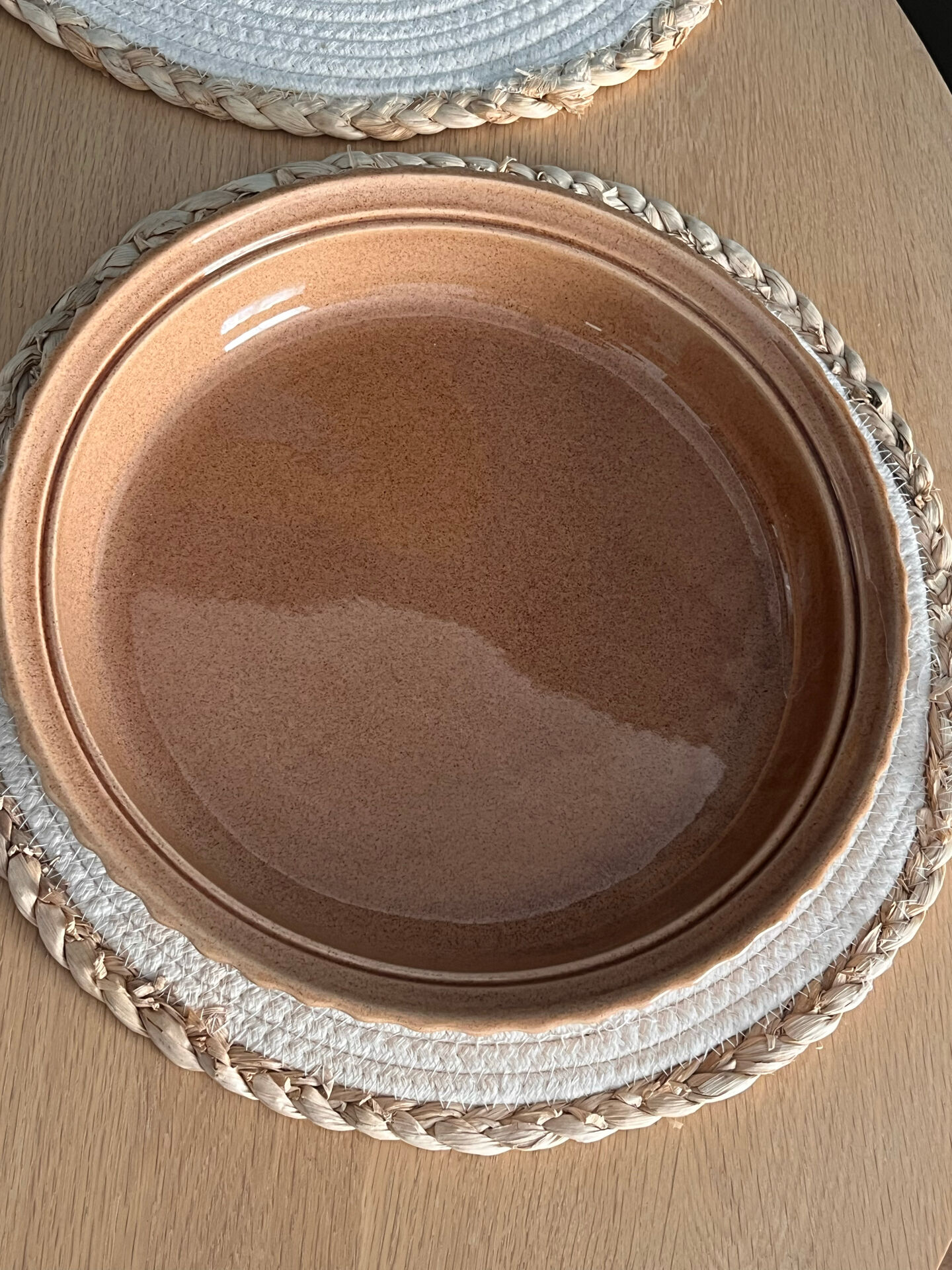 Vintage pie dish in barbotine apple pie Silea