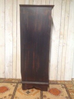 10-drawer chest of drawers