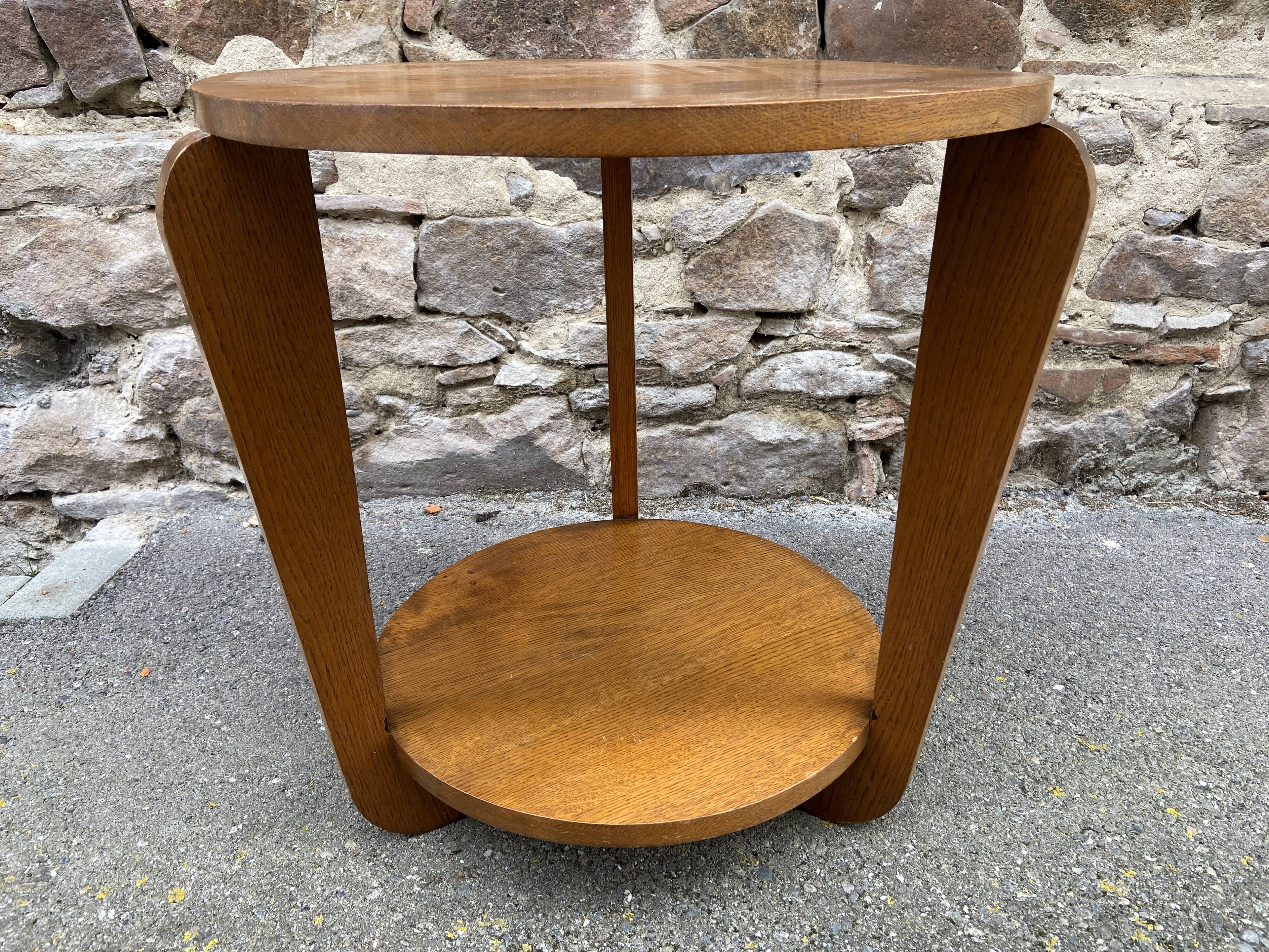 Art Deco pedestal table, 1940s design, in oak
