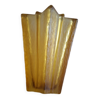 Star shaped vase