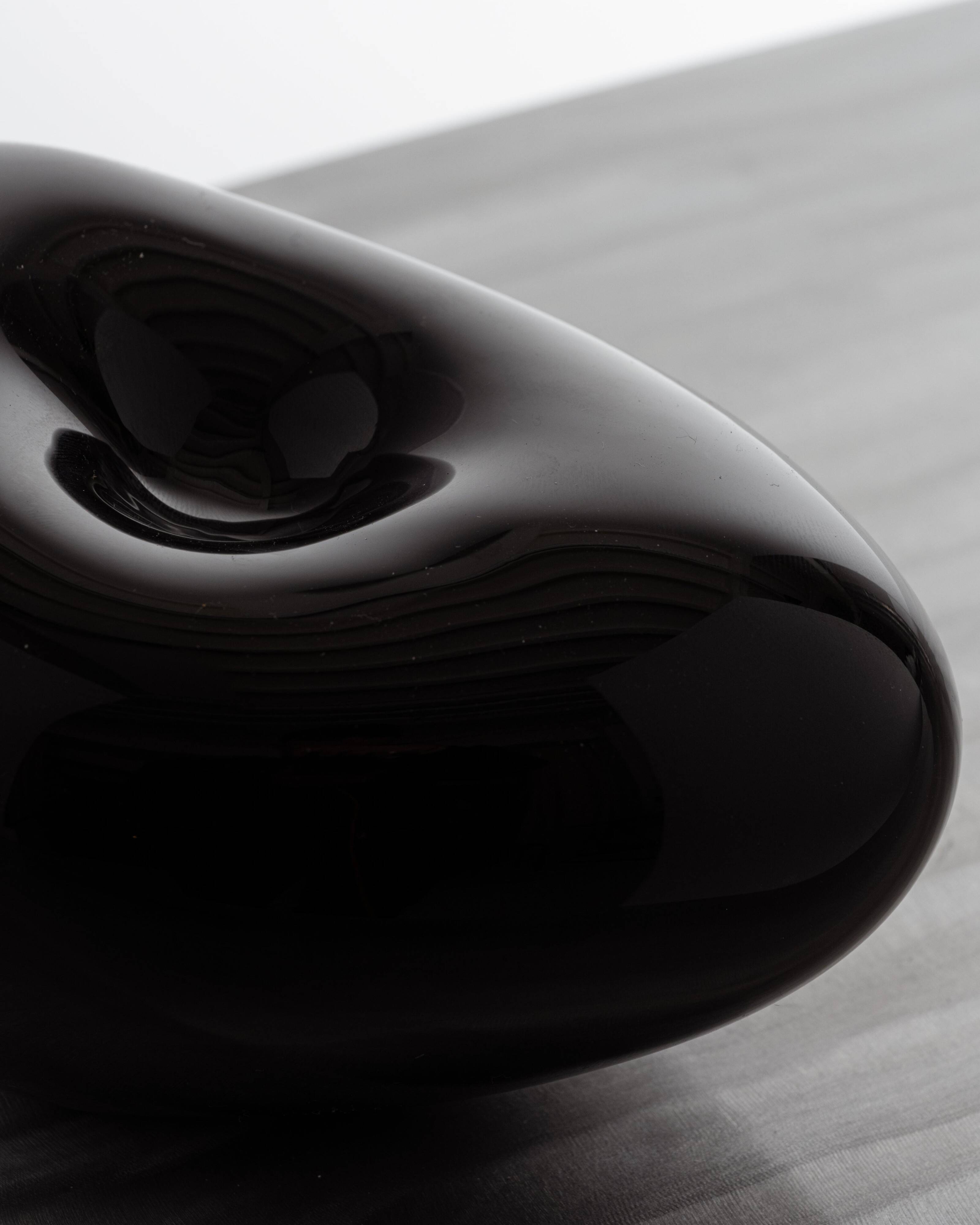 Mini lucky bean black