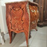 Comfortable style Louis XV rosewood, curved all sides, décor marked with flowers