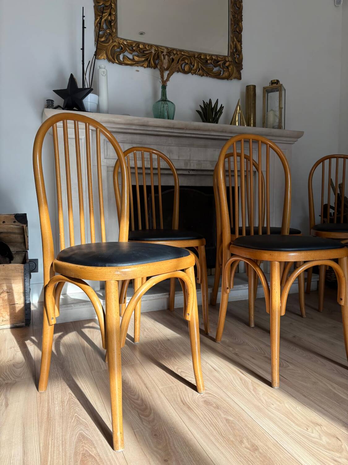 Set of 8 bistro chairs