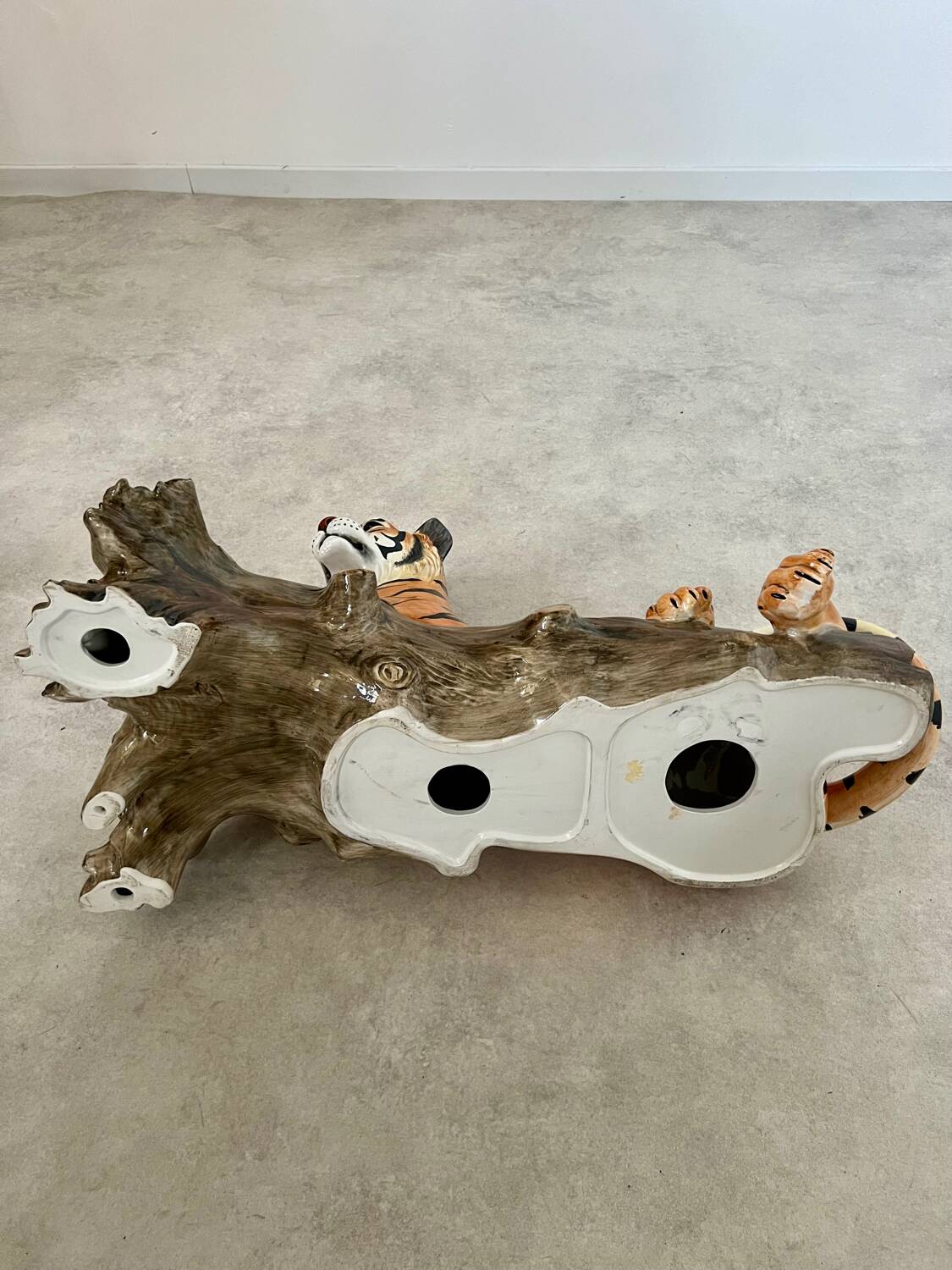Old vintage ceramic tiger 70s Italian design lying position