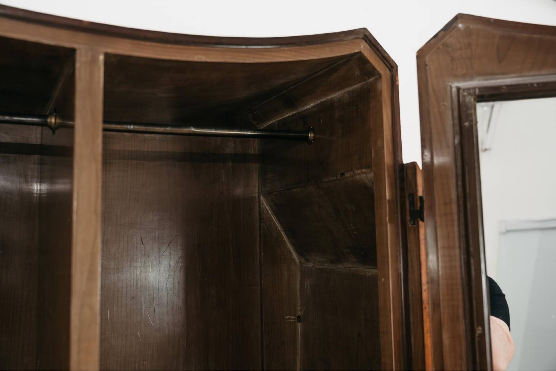 Armoire Cubiste Art Déco en Ronce Années 40 Design Vintage