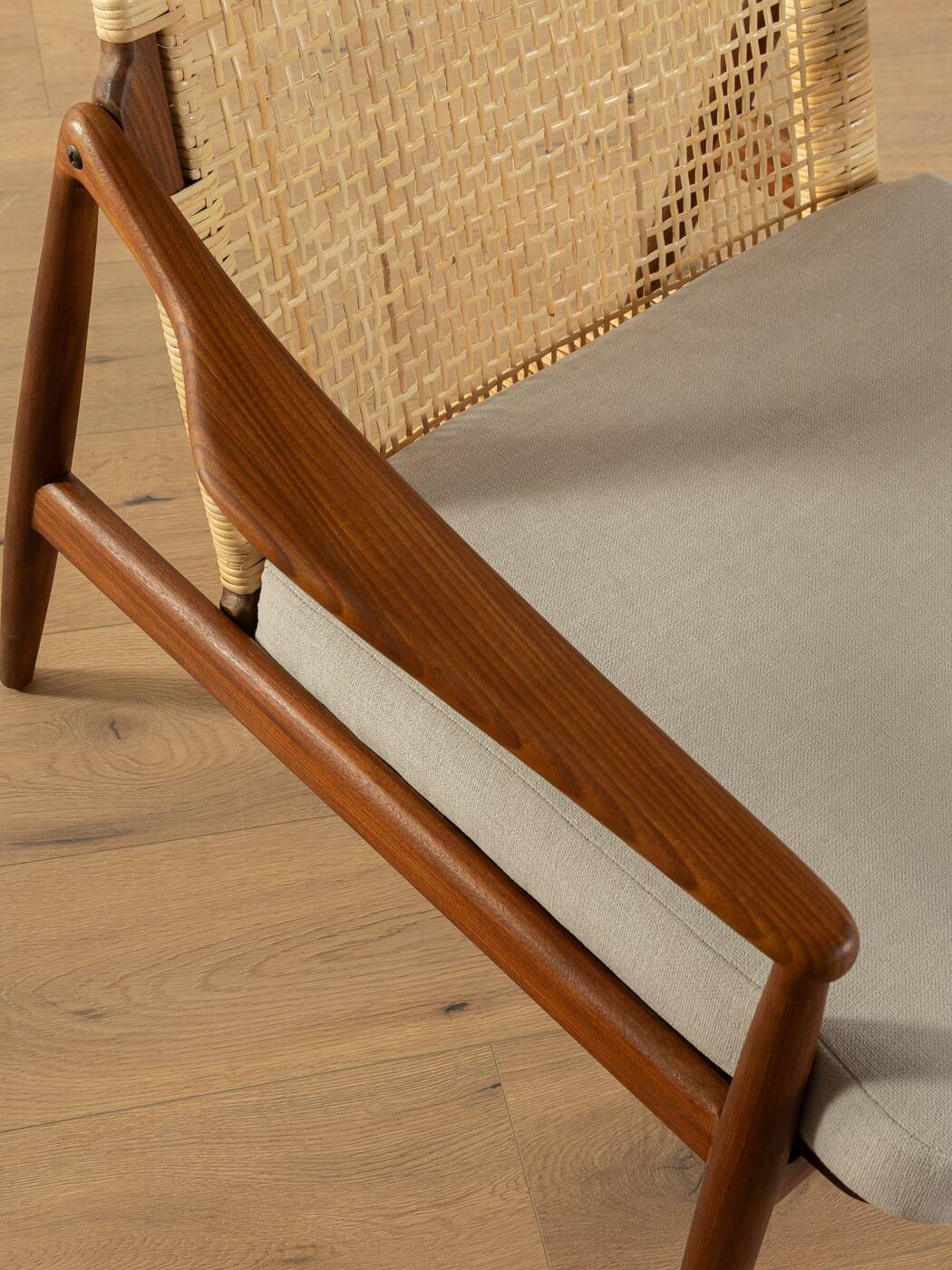 Exclusive furniture suite