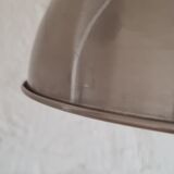 Enamelled sheet metal hanging lamp