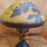 Gallé Tip mushroom lamp