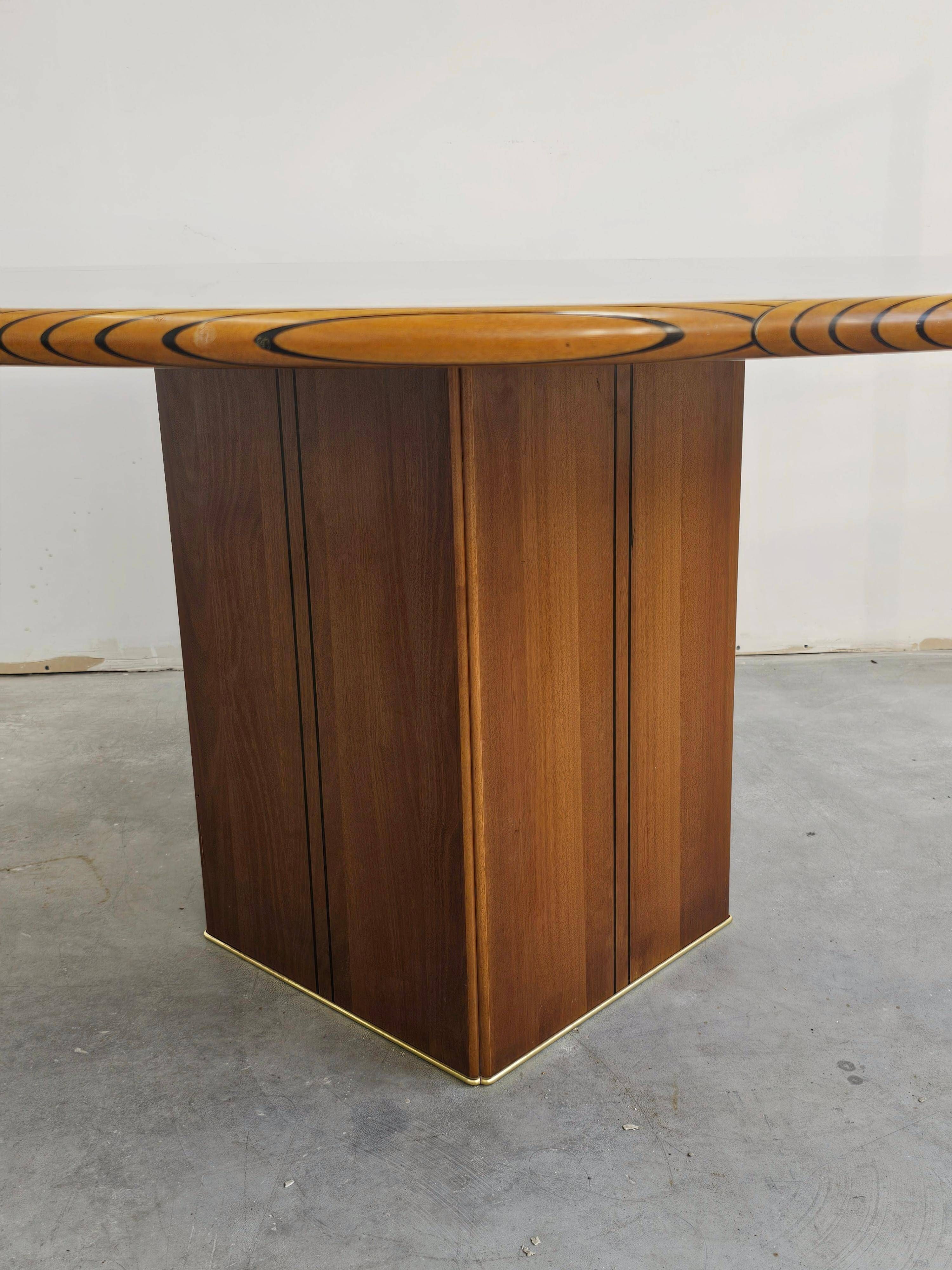 Mid Century Modern dining table 'Africa' by Afra and Tobia Scarpa for Maxalto