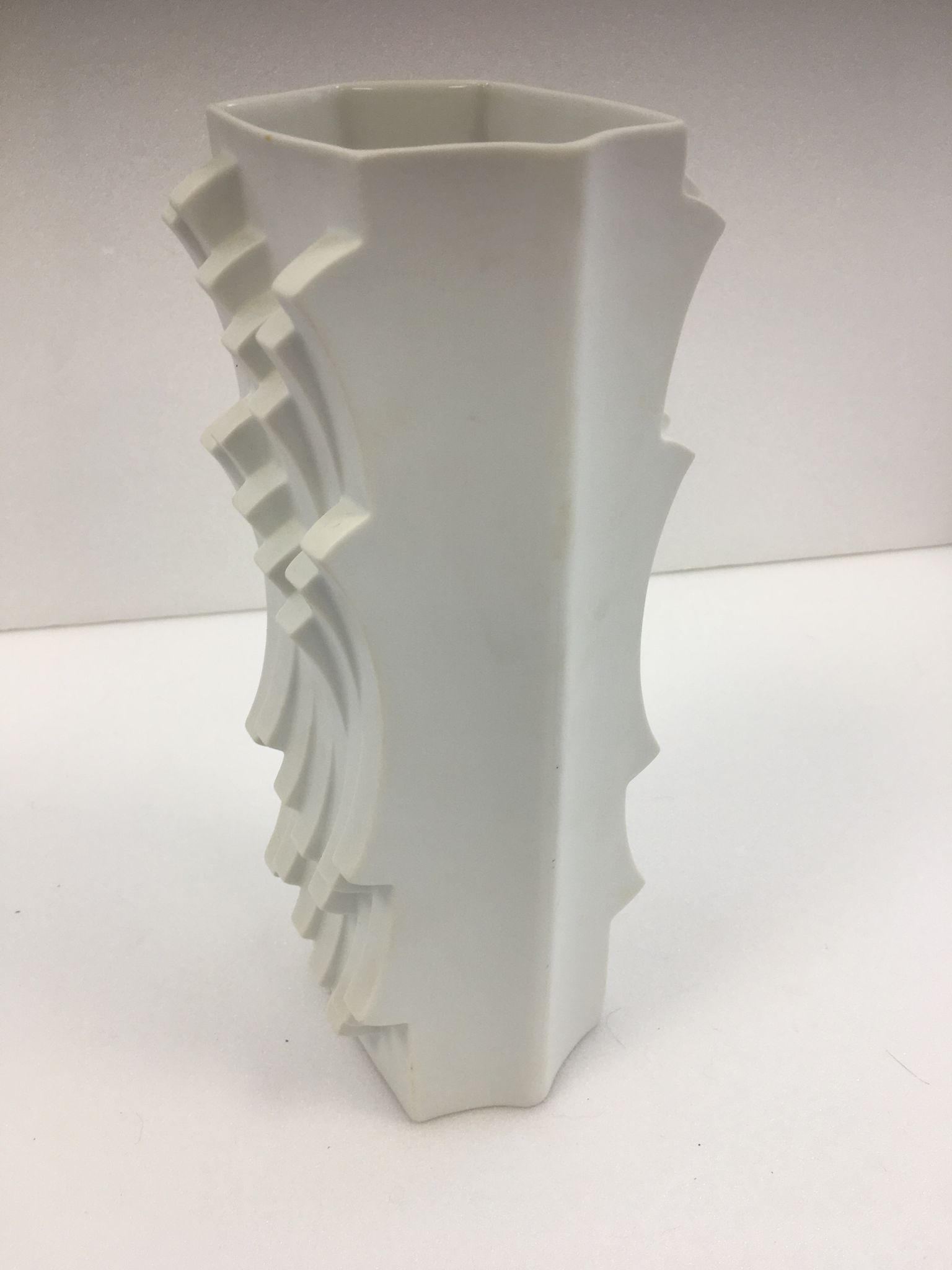 Porcelain vase by Heinrich Fuchs for Hutschenreuther, 1960s