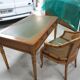 Bureau en merisier et fauteuil marque grange
