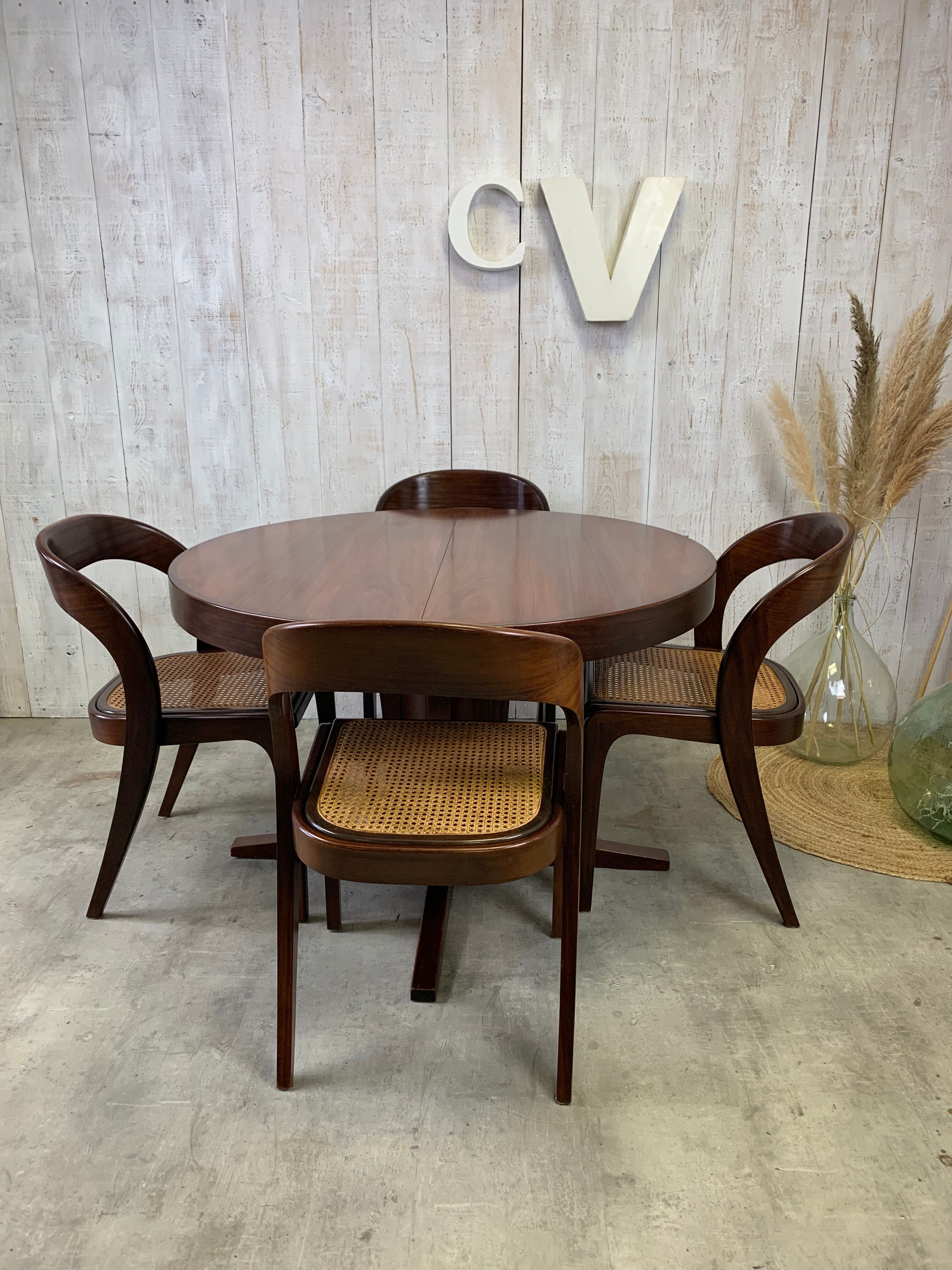 Expandable roundtable xxl