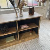 Double-sided counter with XL oak compartments