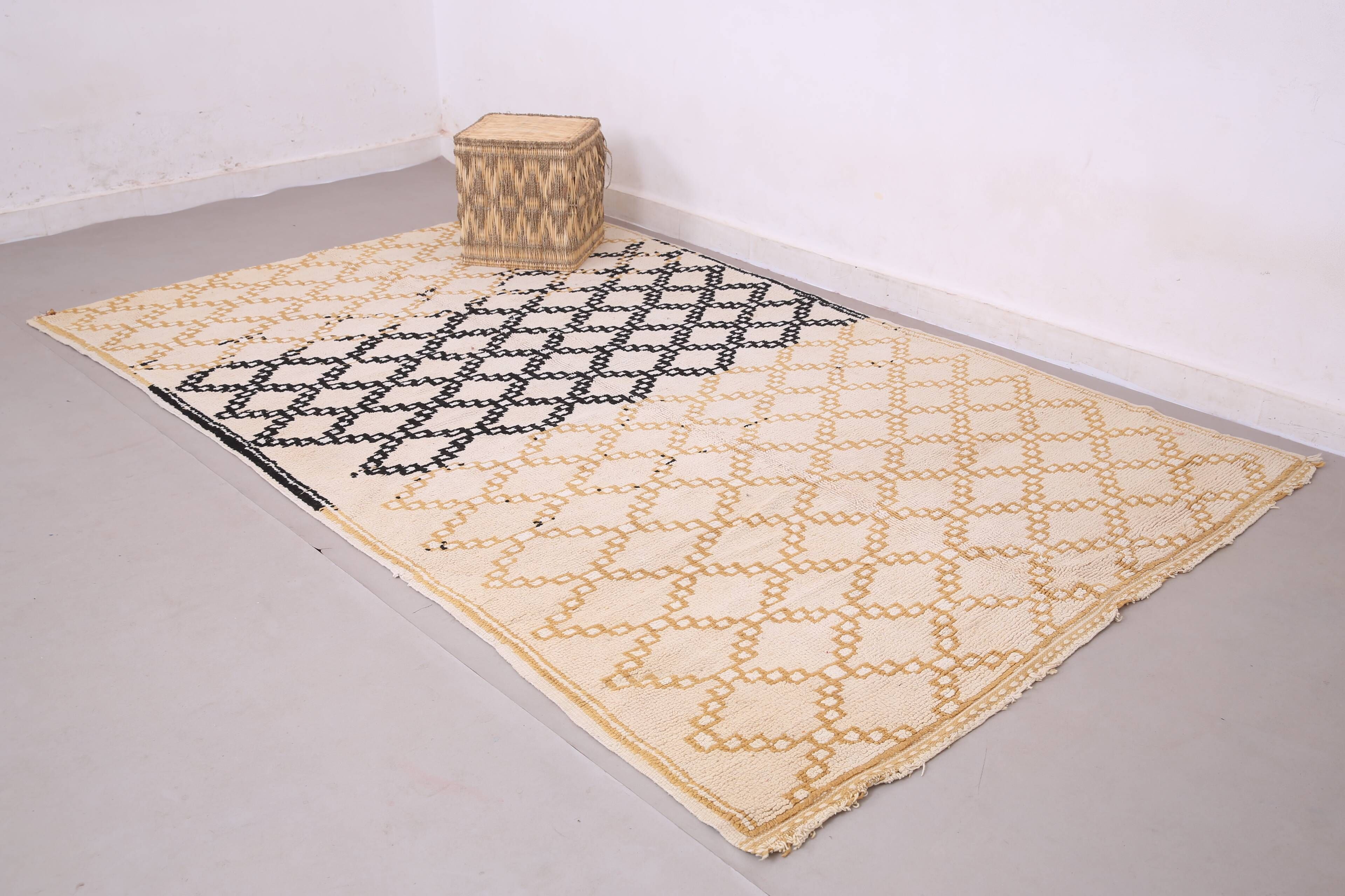 Beige Vintage Moroccan Rug 178 x 286 cm - Berber Wool Rug - Handmade Rug
