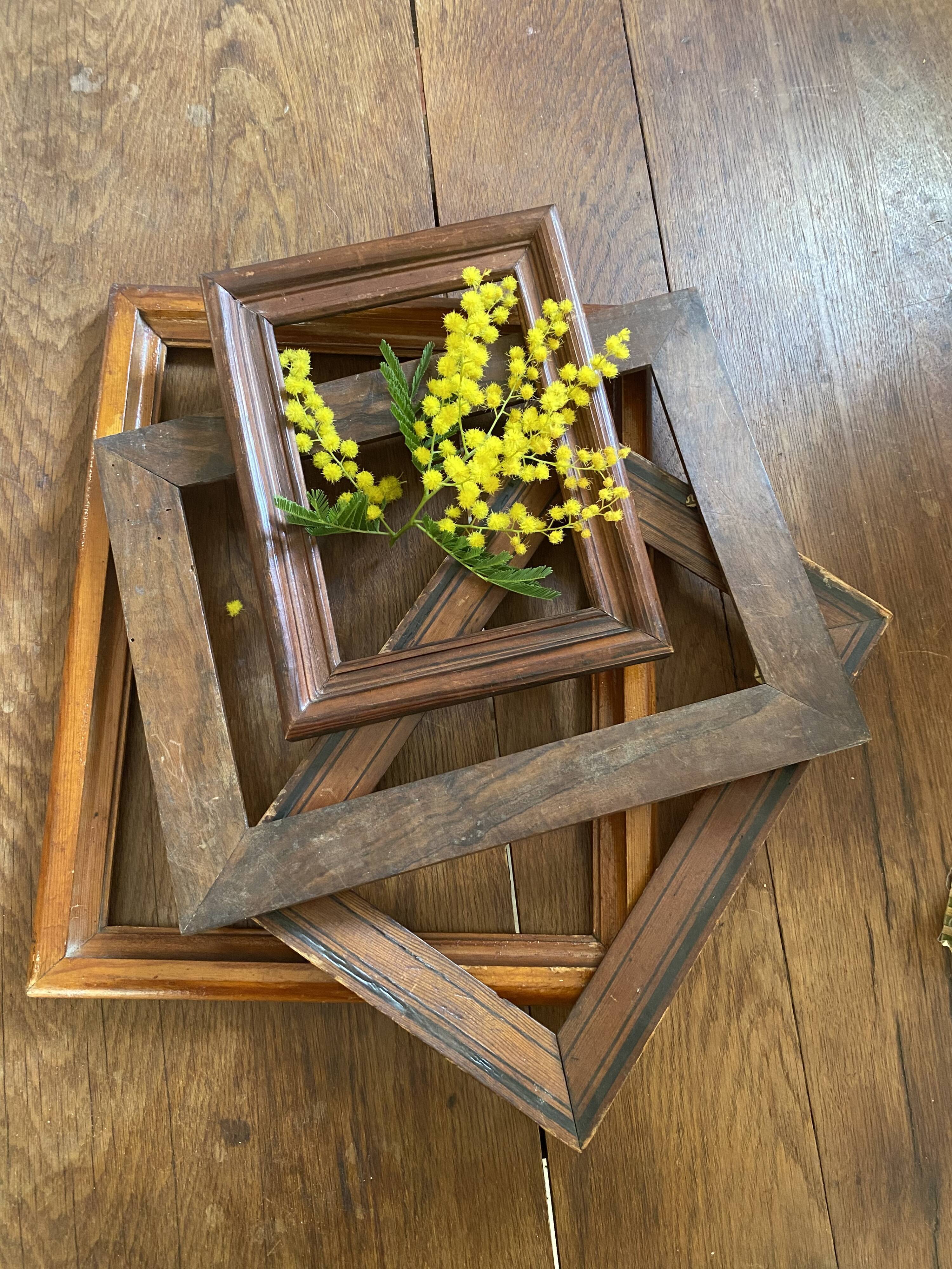 Lot 4 old wooden frames.