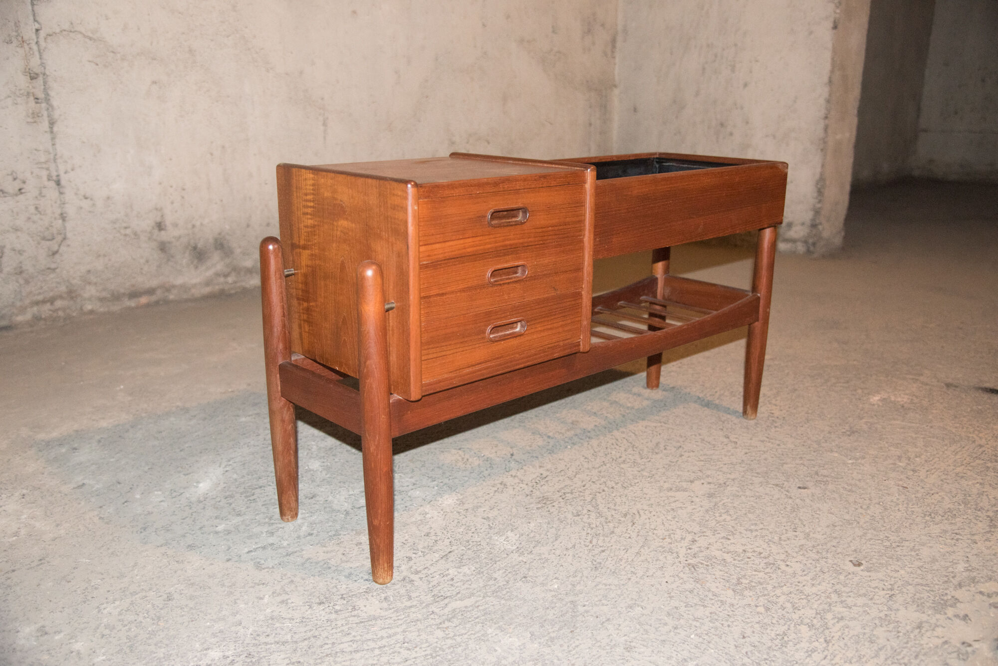 Scandinavian teak gardener Arne Wahl Iversen 1960