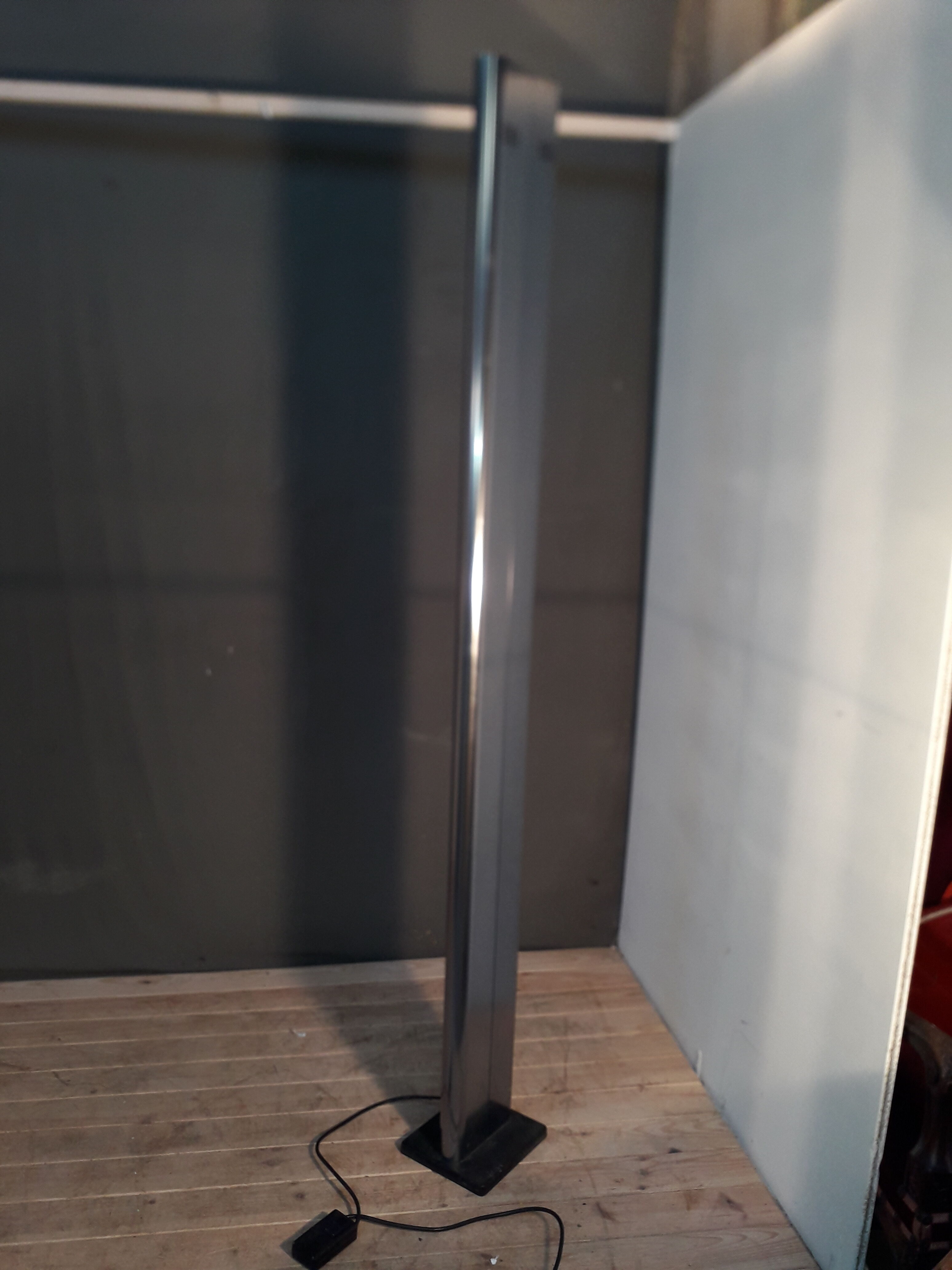 Hallogenexen metal lamppost