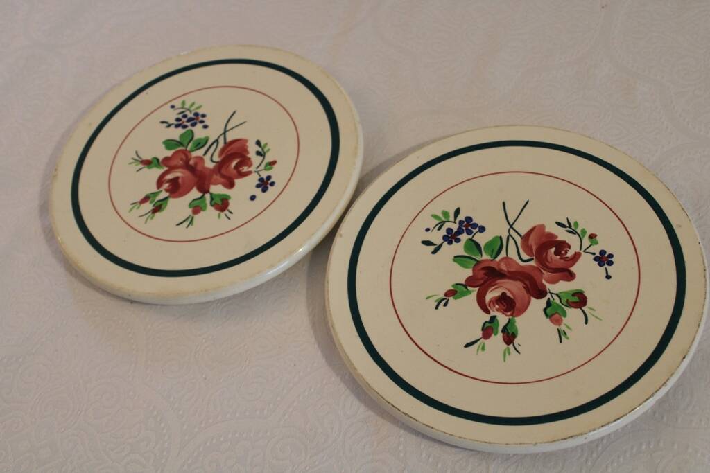2 COUZON porcelain trivets LONGCHAMP range