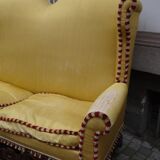 Couch "with ears" in Walnut