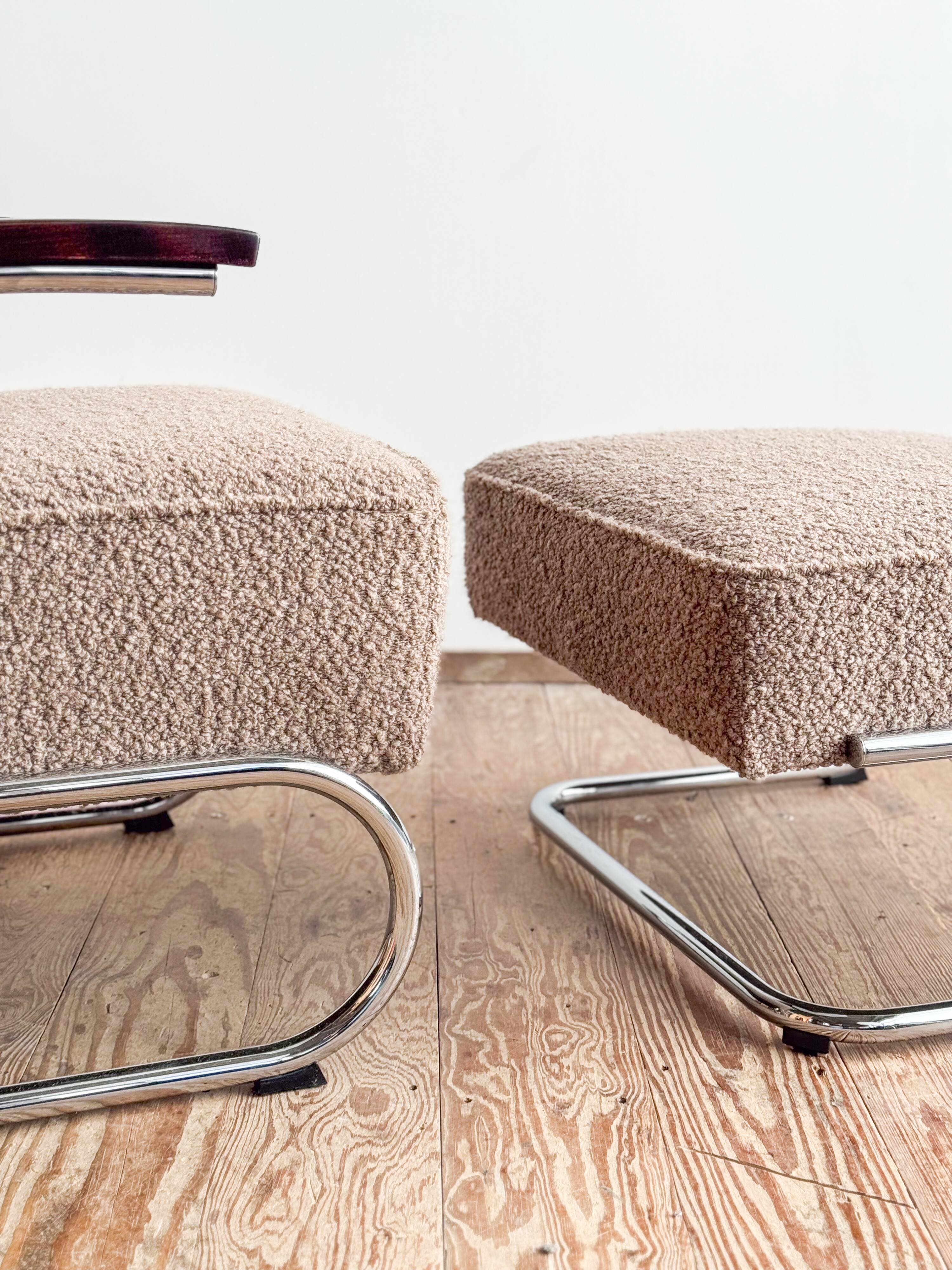 Fauteuil et ottoman Thonet 411 Bauhaus en tissu bouclé
