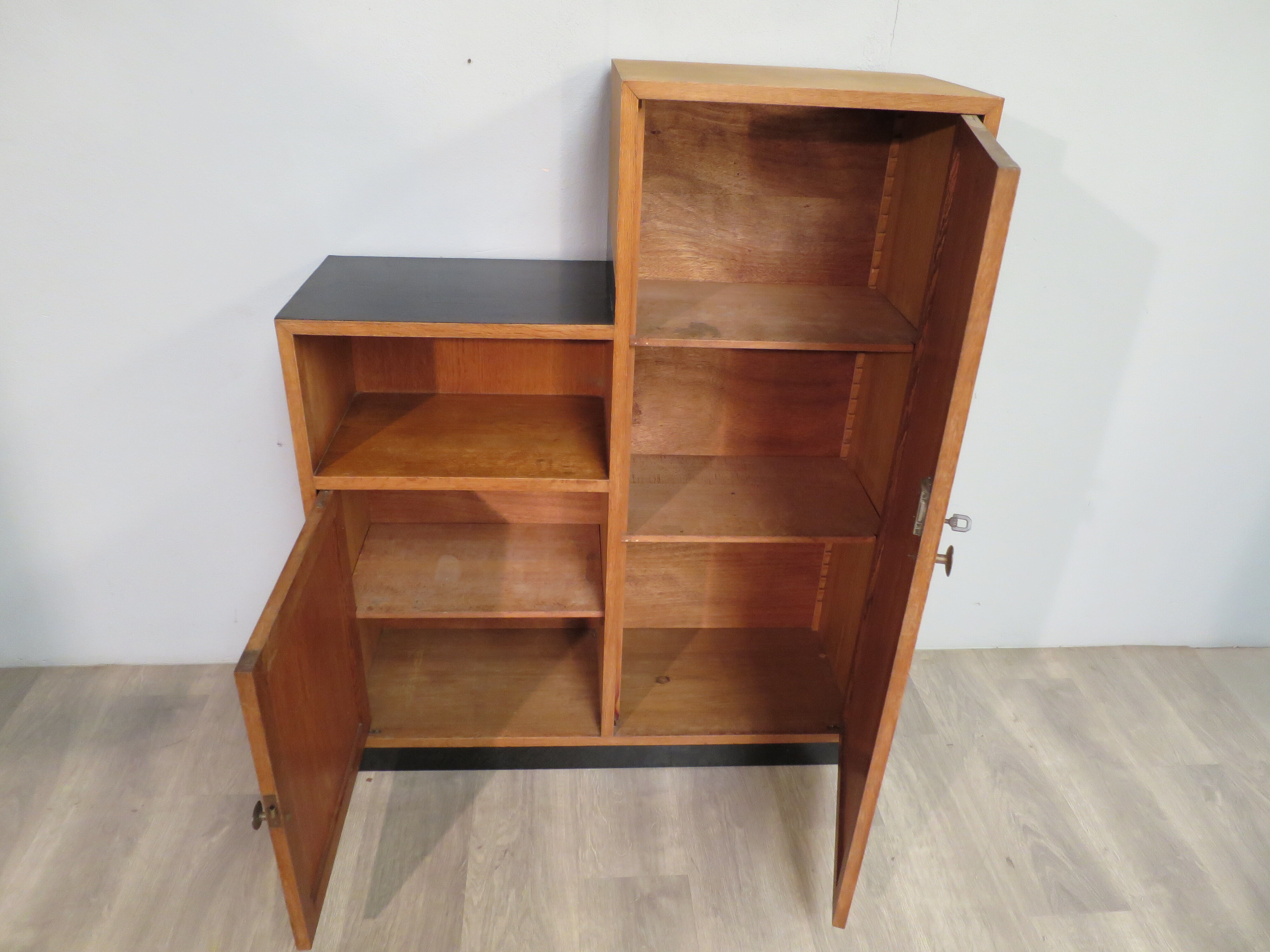 Oak furniture year 60