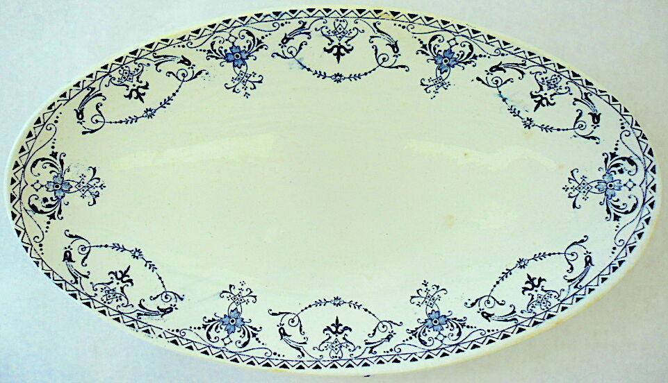 Service of luneville earthenware dishes