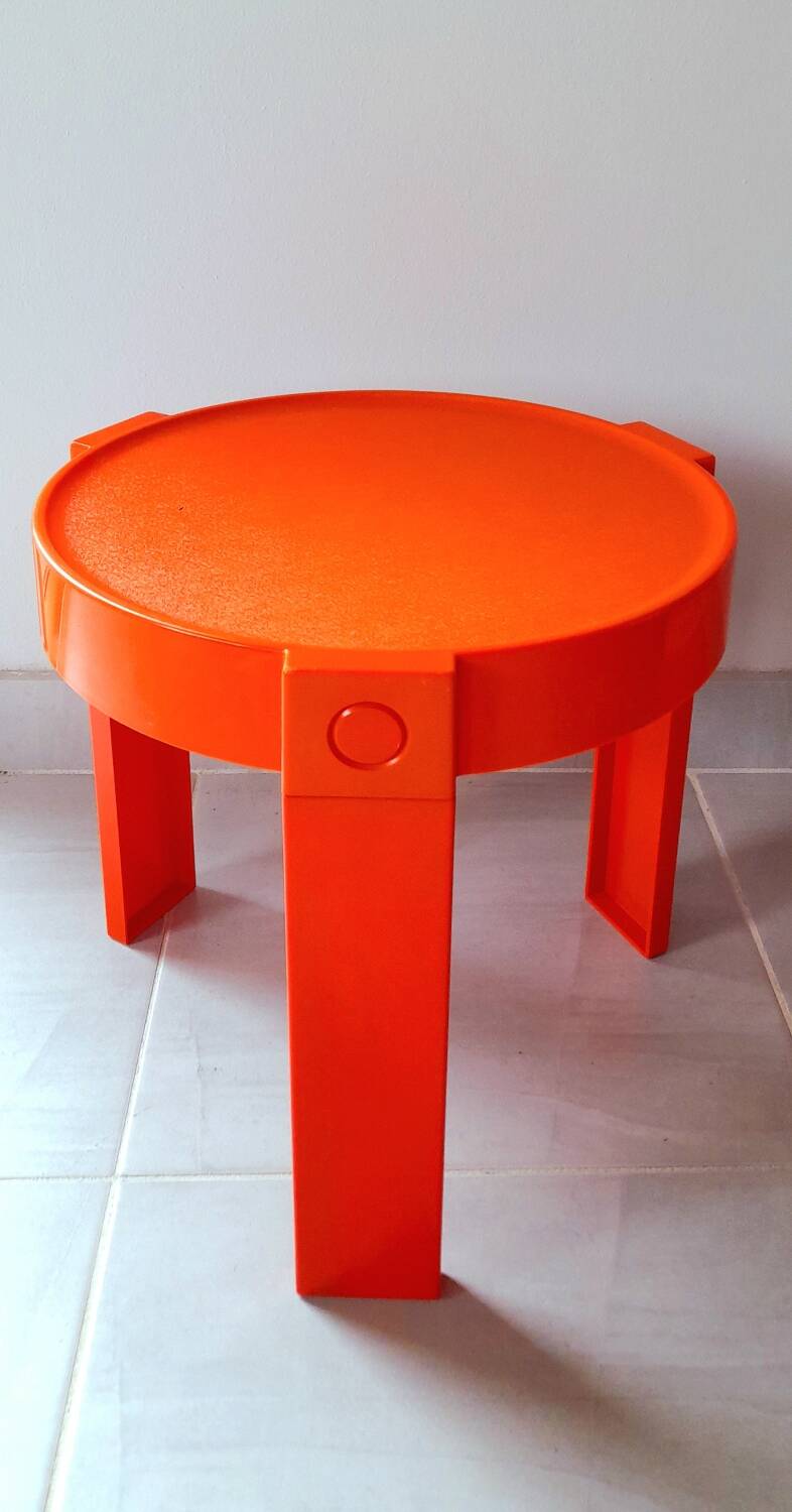 Prisunic orange side table 70s