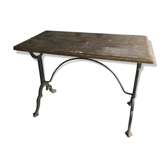 Bistro table