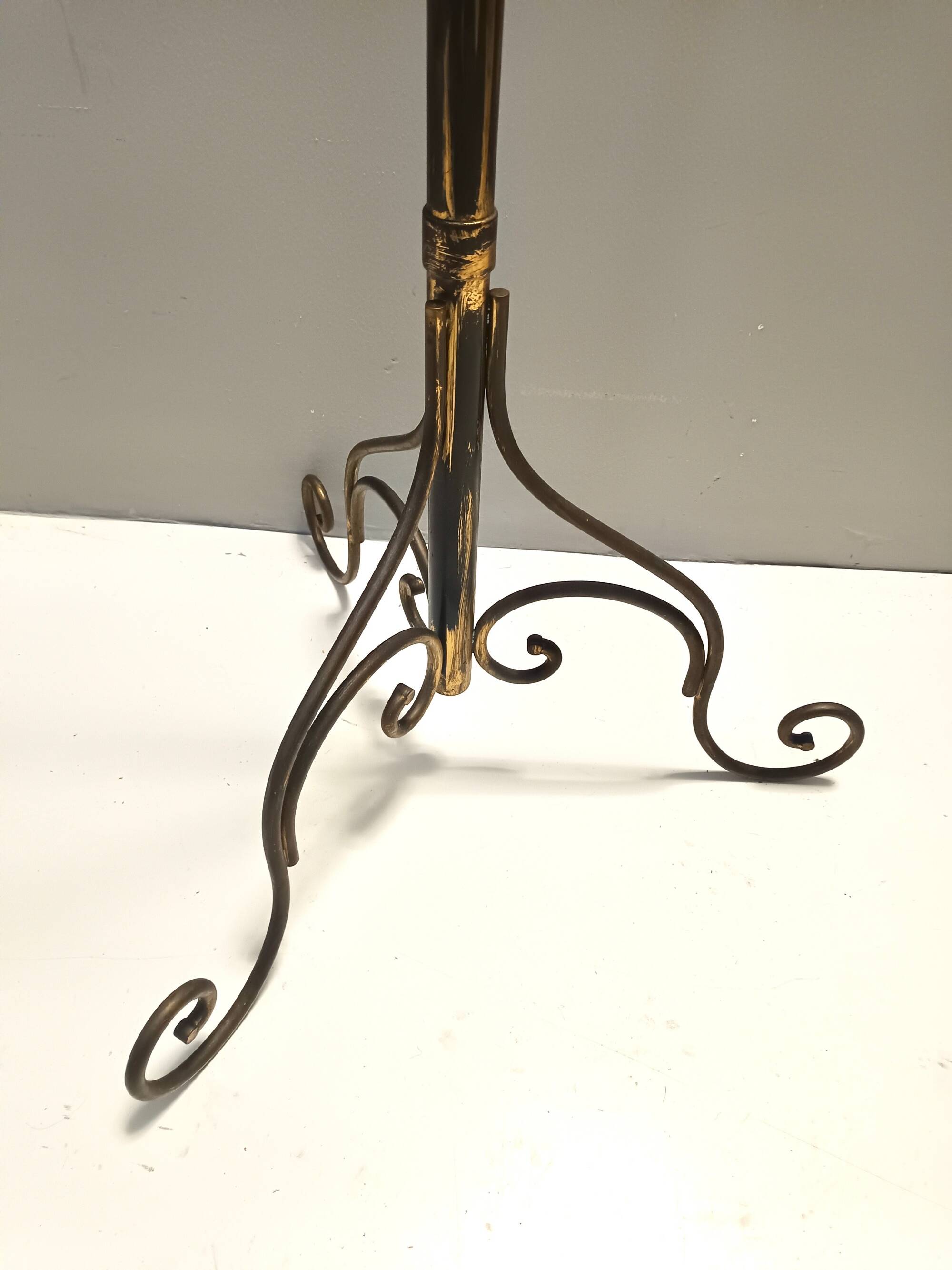 Brass Iron Hat and Coat Rack by Meazza in the Style of Piero Fornasetti, It