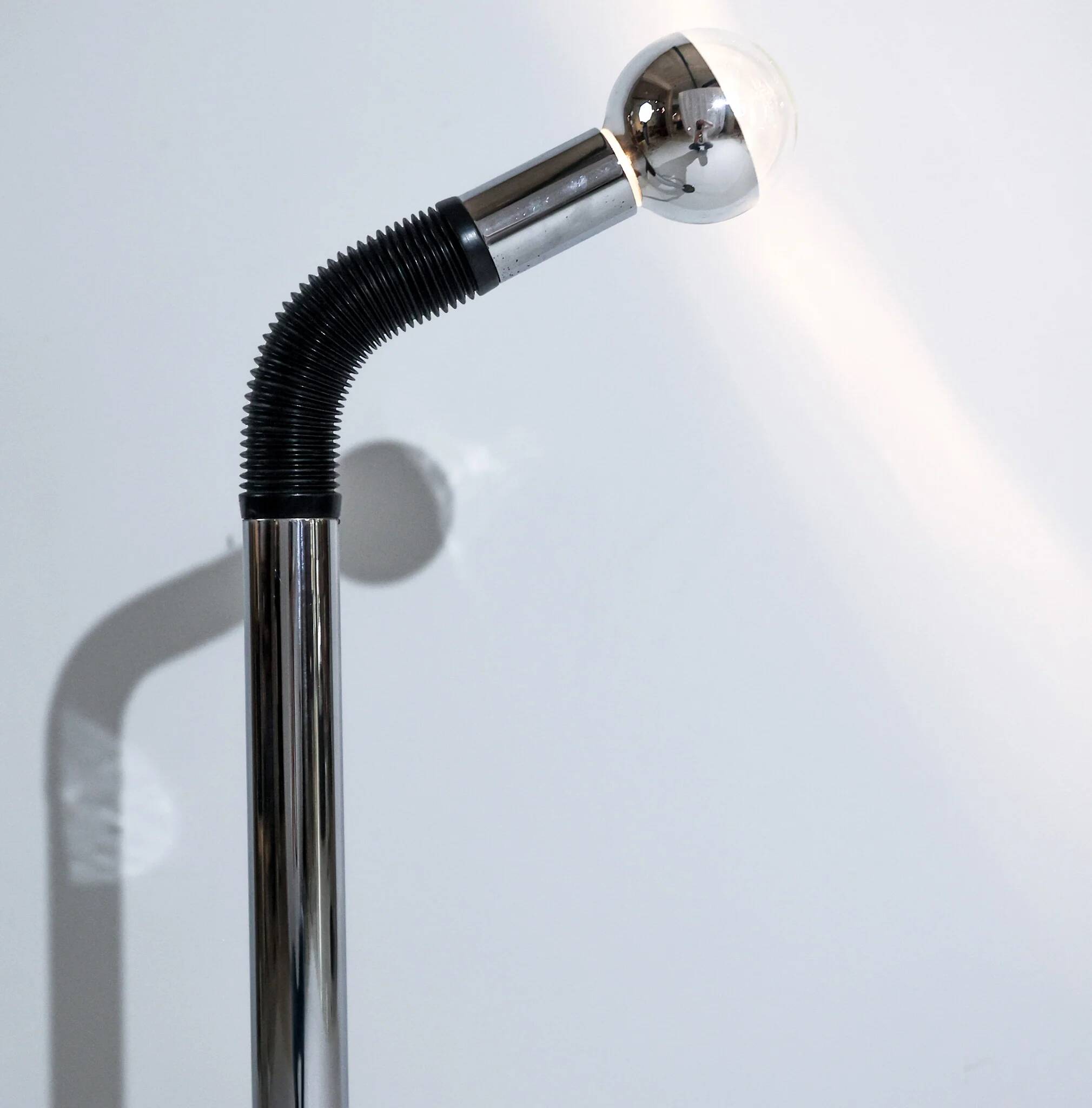 Italian floor lamp Bendi from the 1970s by E. Bellini for Targetti Sankey.