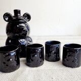 Teapot and cups