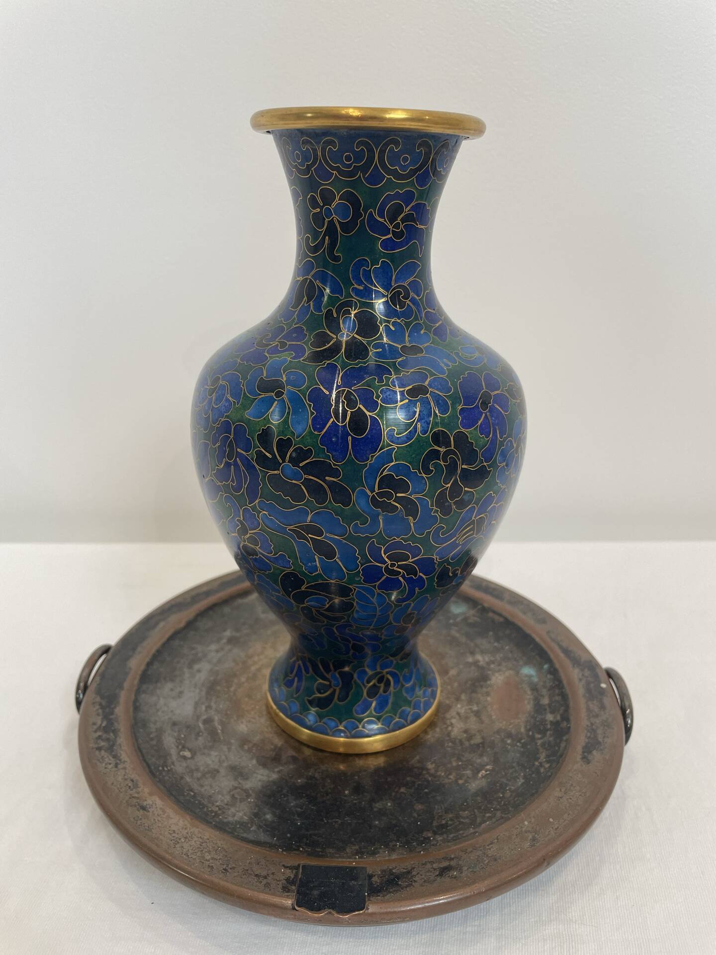 Chinese cloisonné vase