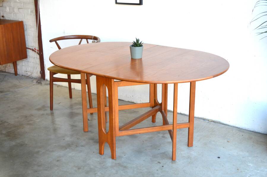 Table en teck à rabats