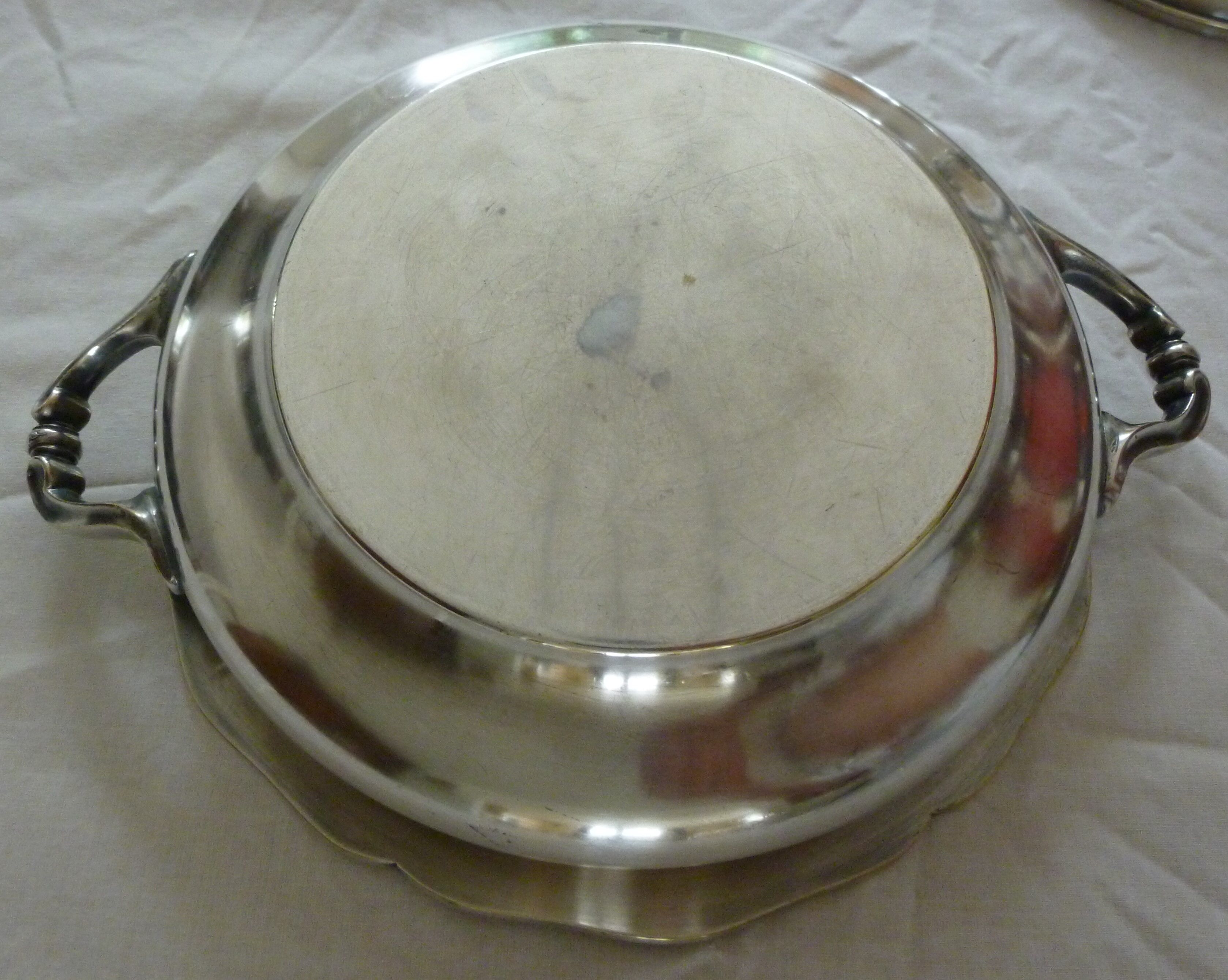 Vases in Grenada in silver metal