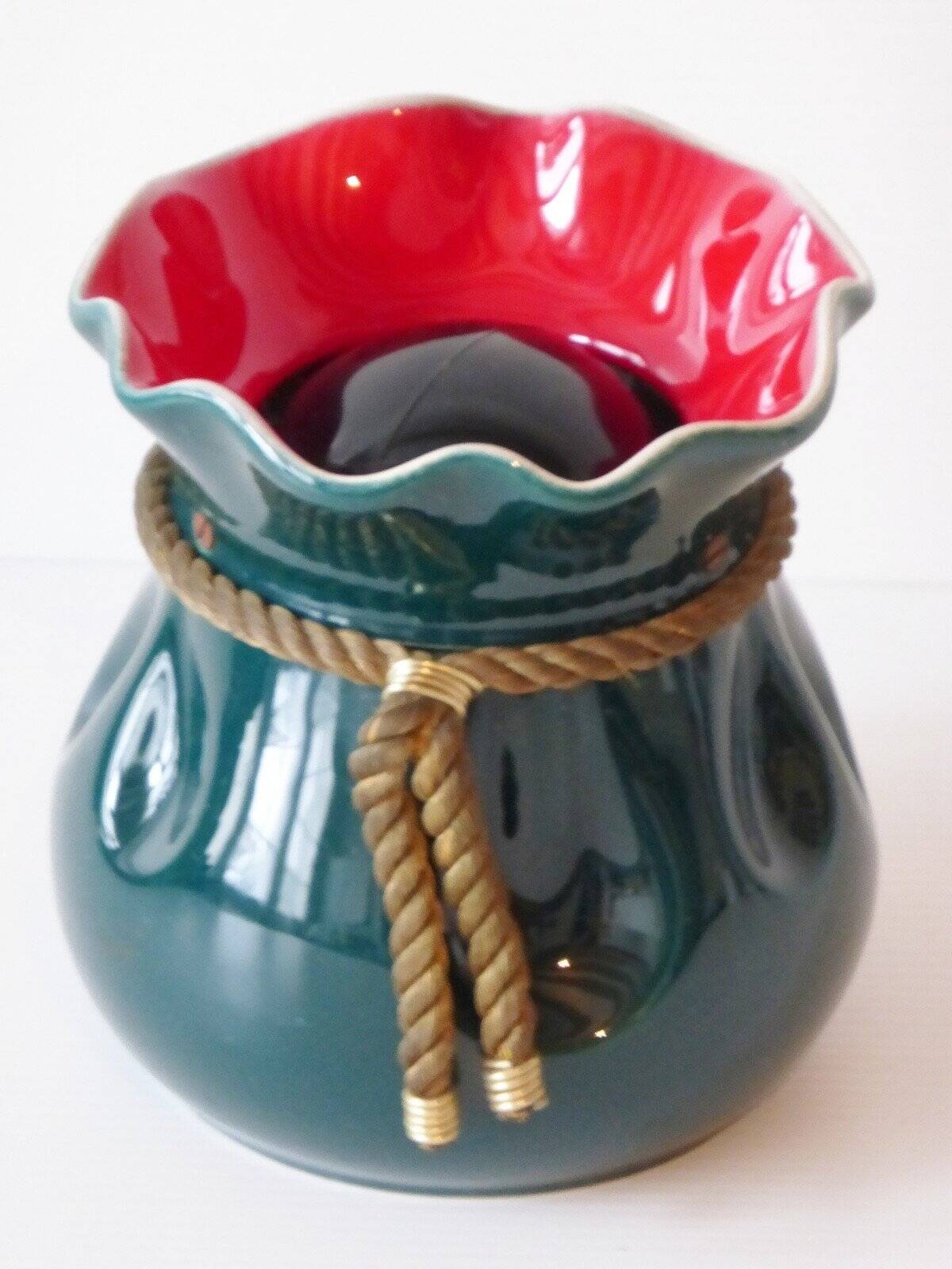 Tobacco jar or piggy bank in the shape of a ceramic purse from the 50s/60s.