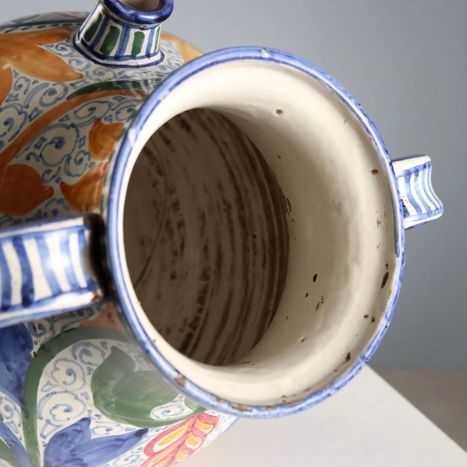 Ancient amphora in hand-painted majolica, Italy, 20th century