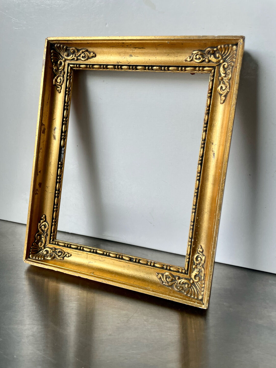 Empire style frame gilded wood measurements 26 cm x 21.5 cm