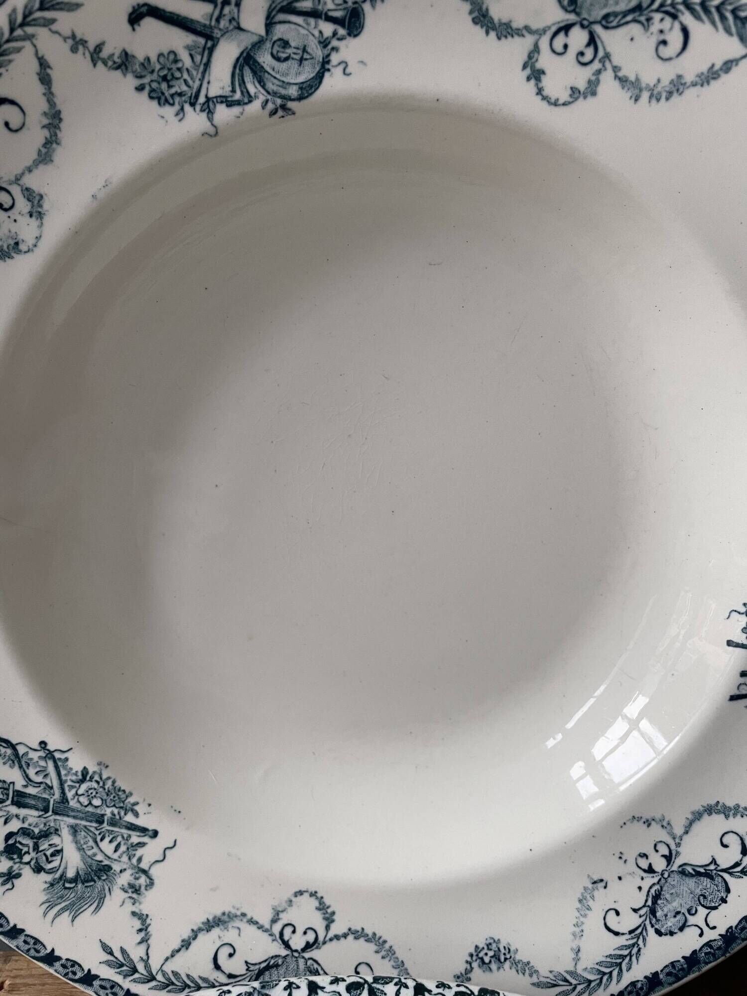 Set of 6 old Hollow Plates Earth of Iron mismatched