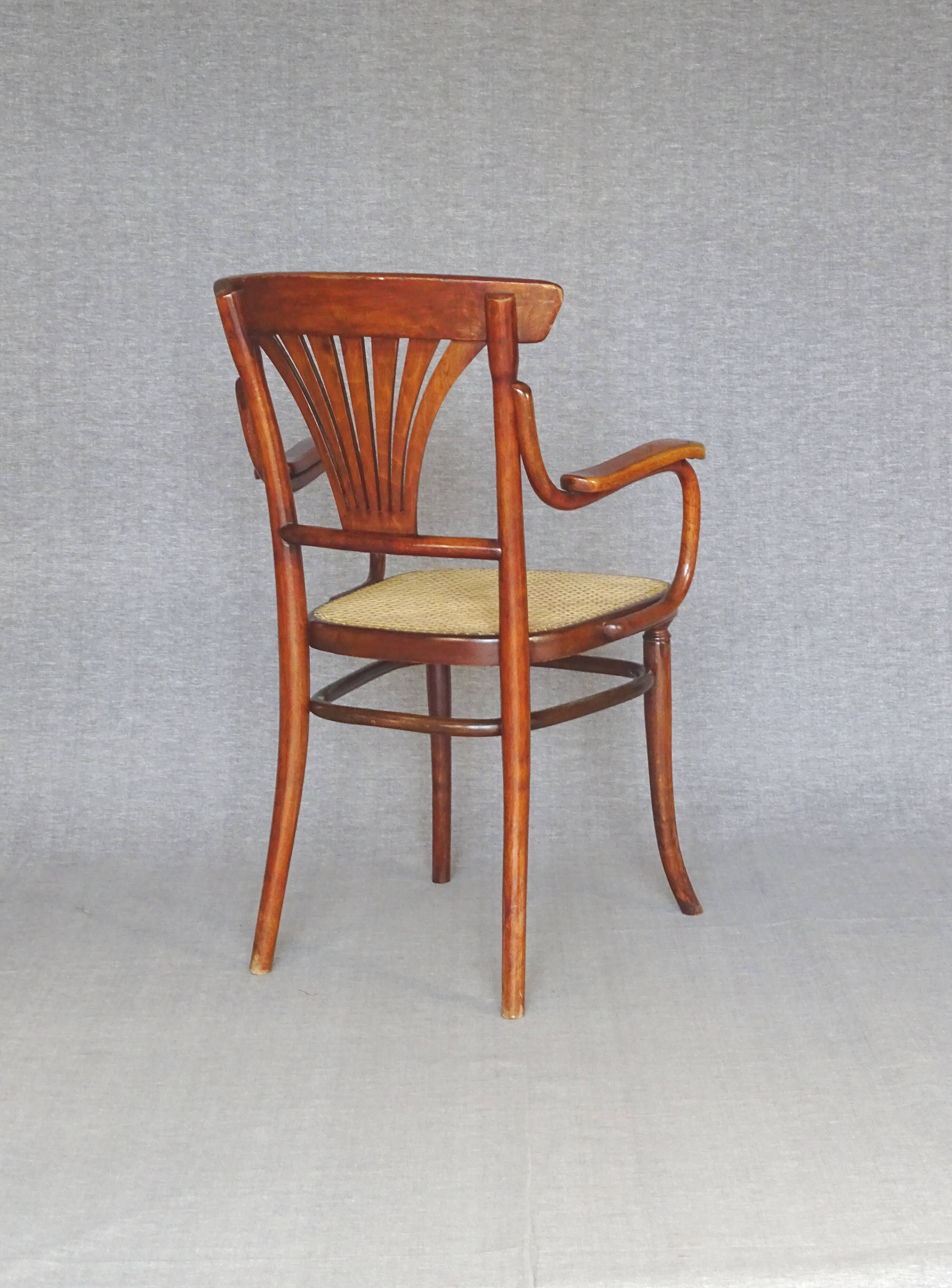 Thonet armchair No. 221, "bronze" inlays 1905 perfect caning