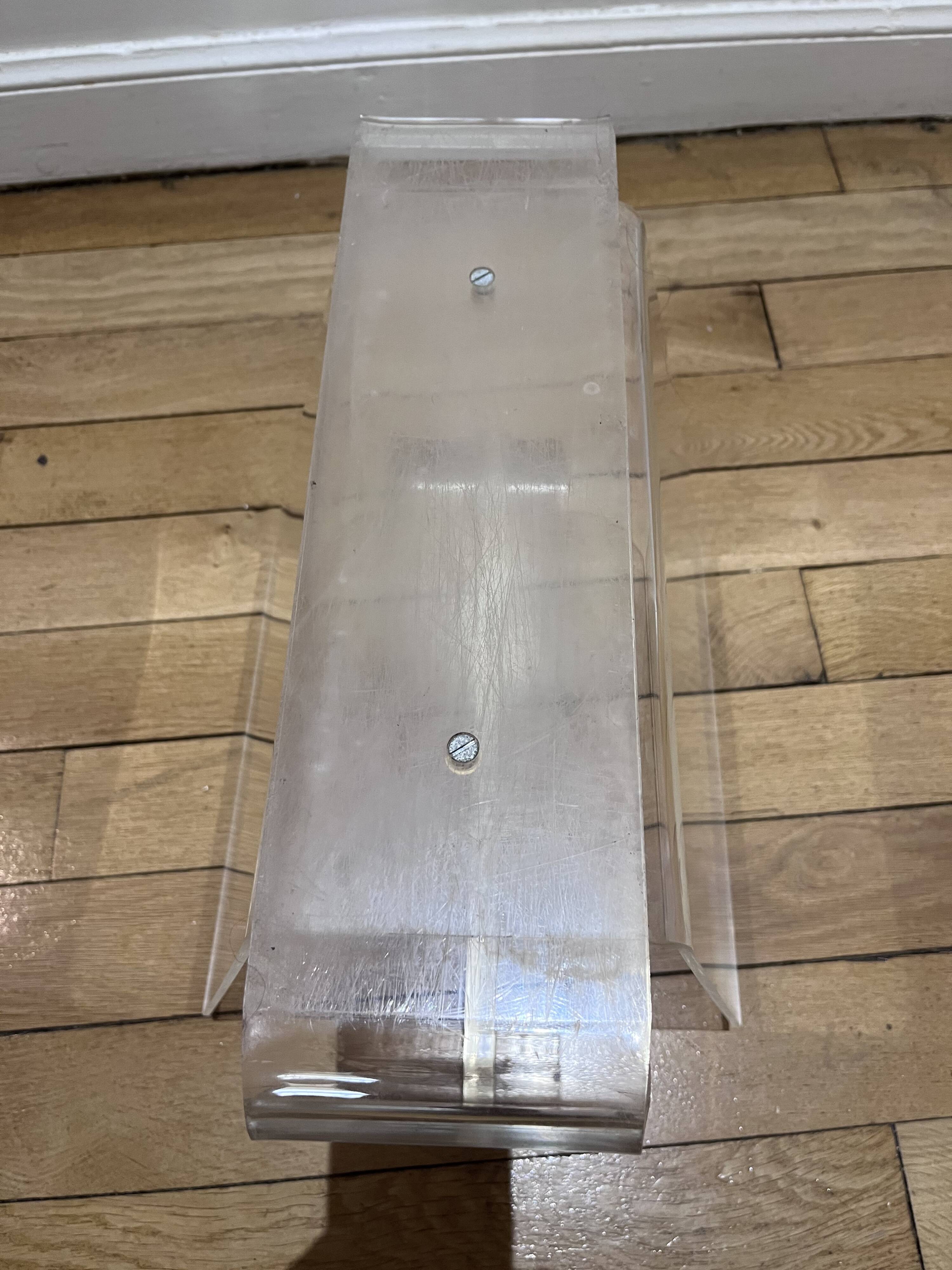 Porte revue David Lange for Roche Bobois