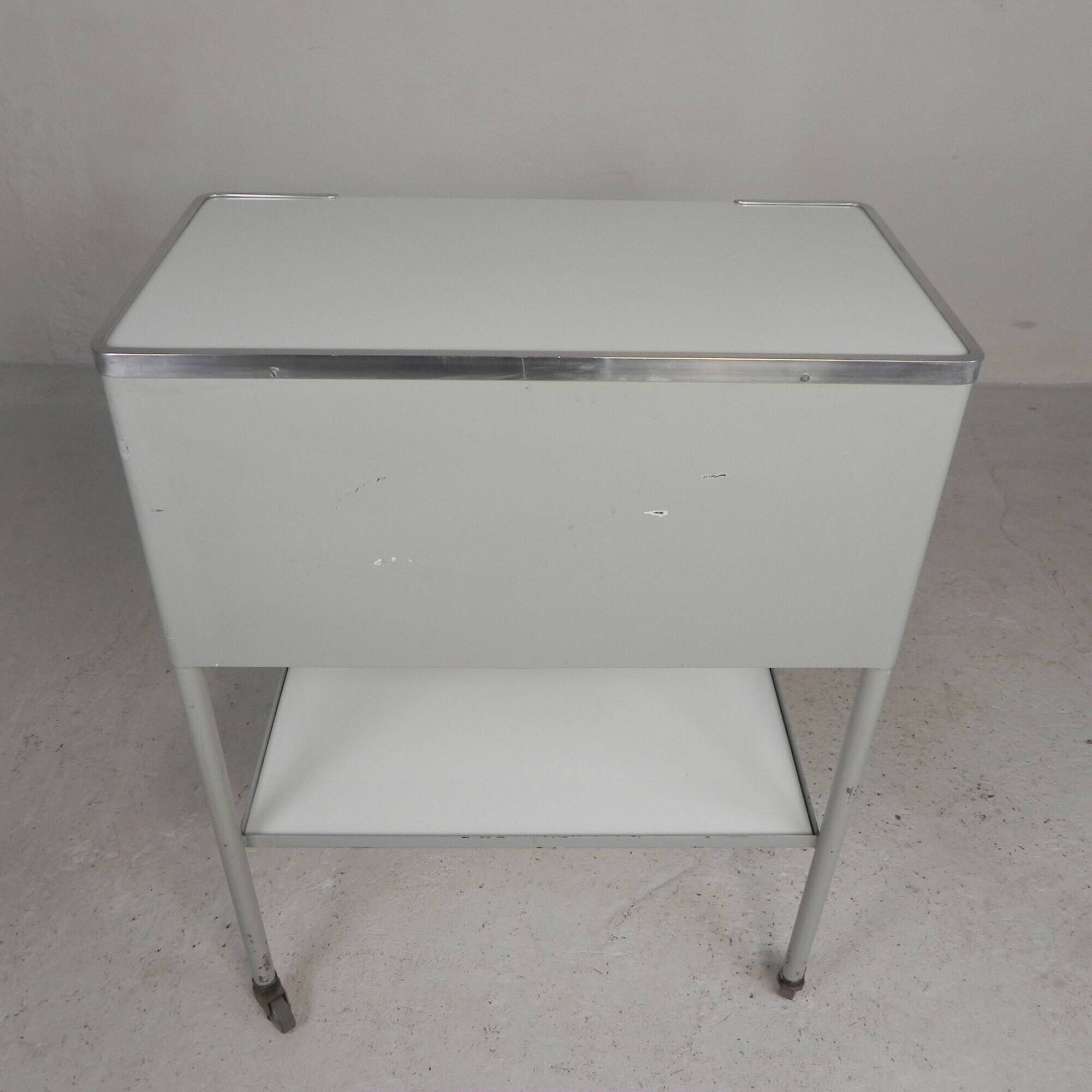 Cabinet dentaire en acier, unité à 6 tiroirs, années 1950