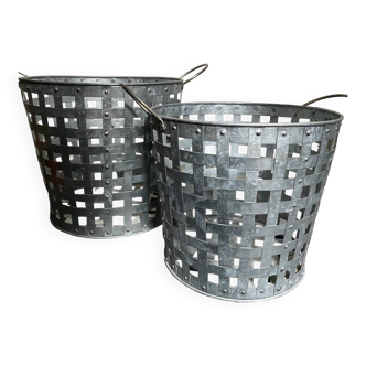 2 zinc laundry baskets